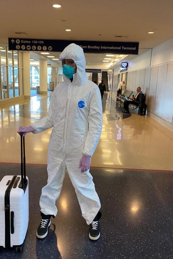 Naomi Campbell'ın Corona Önlemi: Hazmat Suit