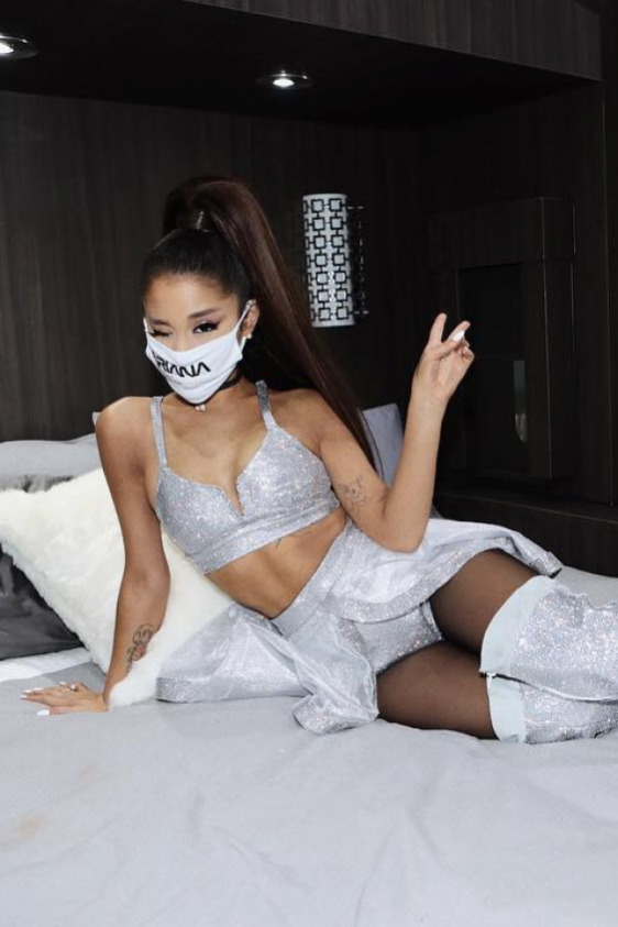 Ariana Grande: Koronavirüsü Hafife Almak Bencilliktir!
