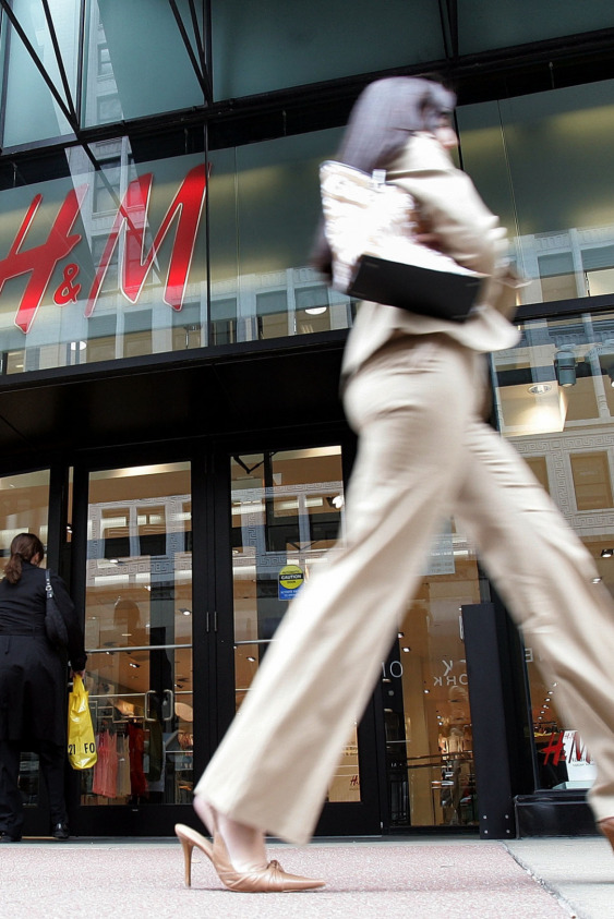 H&M Grubu Çin'deki ve Avrupa'daki Mağazalarını Kapıyor