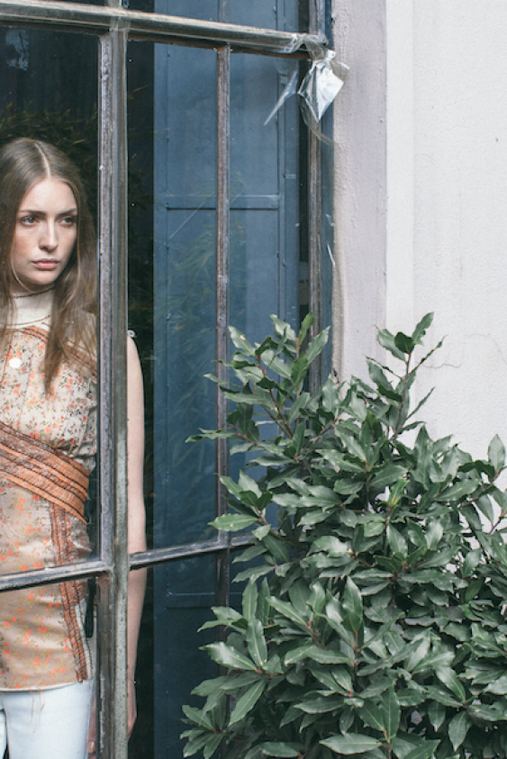 Fotoğraf: Ekin Özbiçer, Moda editörü: Ece Öğütoğulları