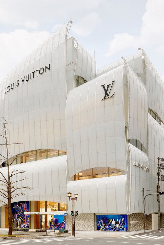 Louis Vuitton Fabrikalarının Kapılarını Açıyor