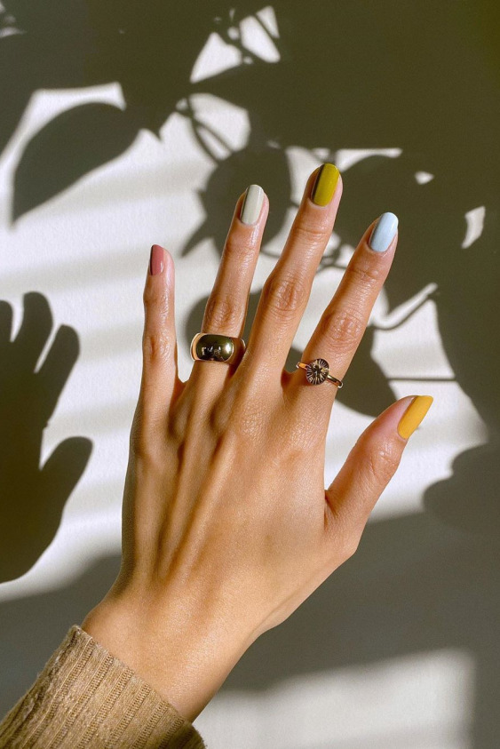 Evde Uygulayabileceğiniz 5 Manikür Trendi Evde Uygulayabileceğiniz 5 Manikür Trendi