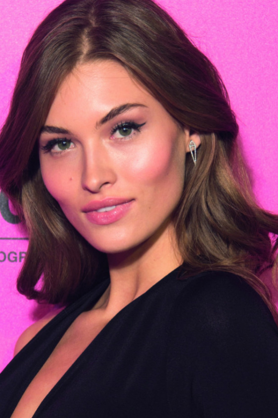 Işıltılı ve Pürüzsüz: Grace Elizabeth'in Güzellik Sırları