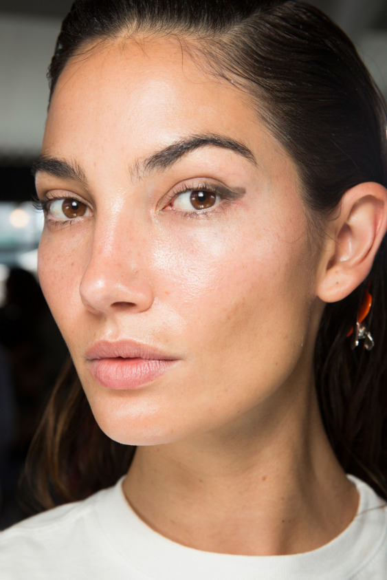 Hafif Yaz: En İyi 10 Renkli Nemlendirici