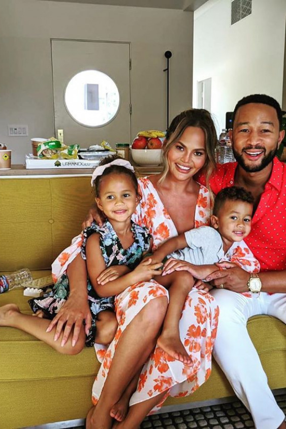 Chrissy Teigen ve John Legend 3. Bebeklerini Bekliyor