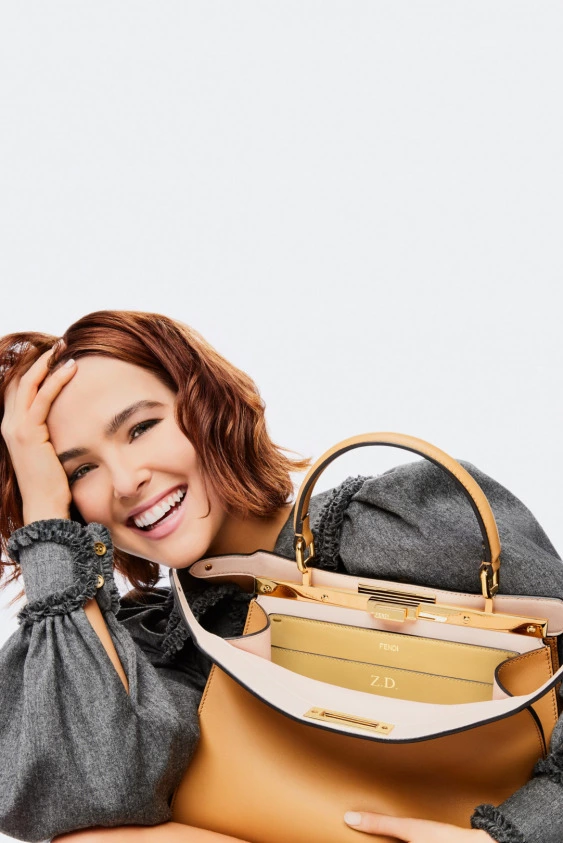 Çok Yönlü, Zamansız ve İkonik: Fendi Peekaboo