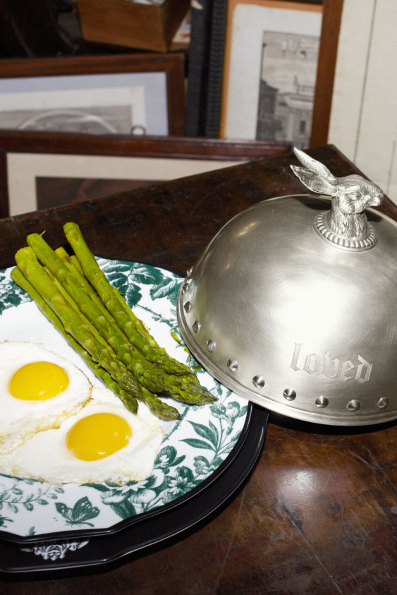 Renk, Desen ve Tasarımın Coşkulu Kombinasyonu: Gucci Décor