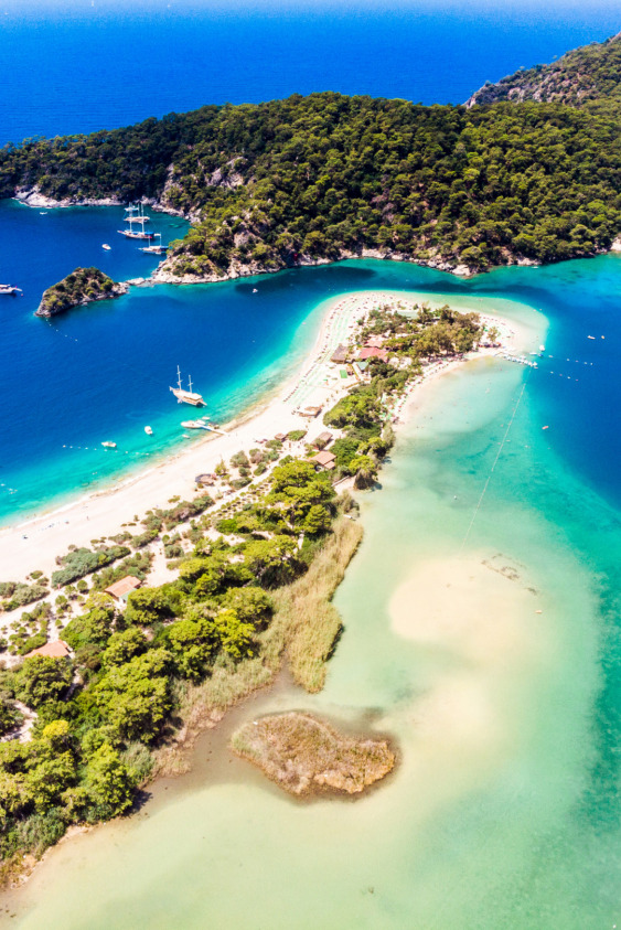 Sonbaharda Bir Akdeniz Rüyası