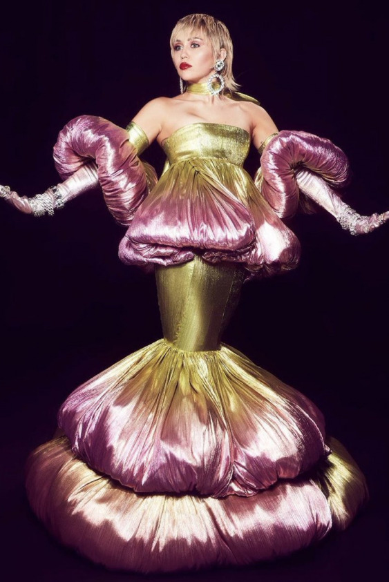 Miley Cyrus'un Yeni Keşfi: Miss Sohee