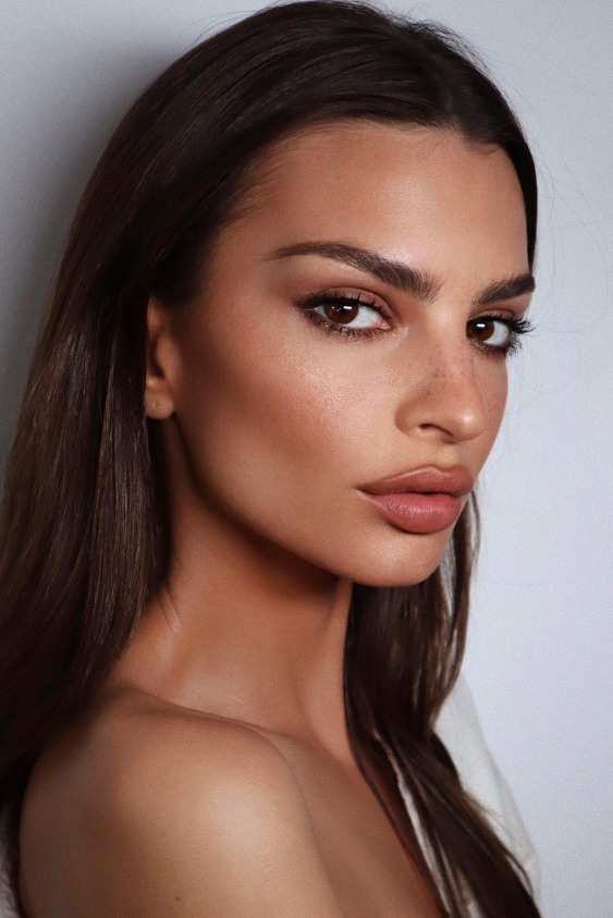 Dudakları Büyük Gösteren 5 Dudak Kalemi ve Ruj İkilisi