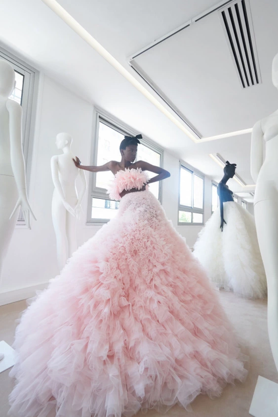 Haute Couture Dünyasını Nasıl Bir Gelecek Bekliyor?