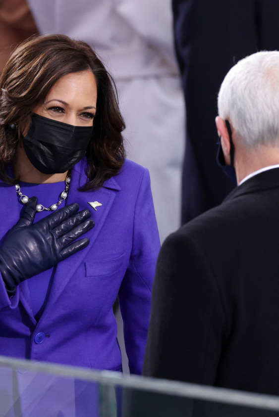 Kamala Harris’in Görünümün Arkasındaki Mesaj Kamala Harris’in Görünümün Arkasındaki Mesaj