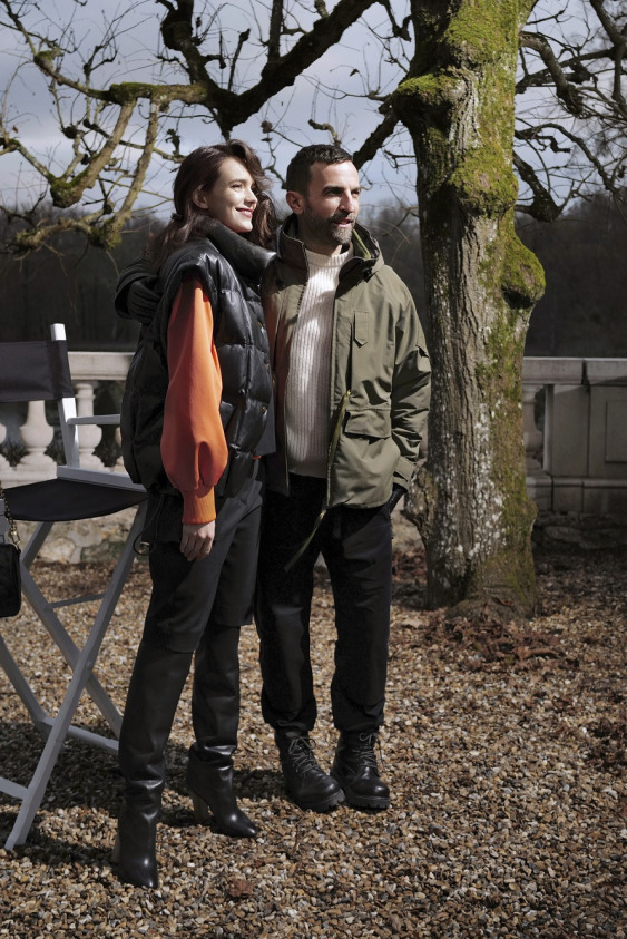 Modada Yeni İlham Perimiz Stacy Martin