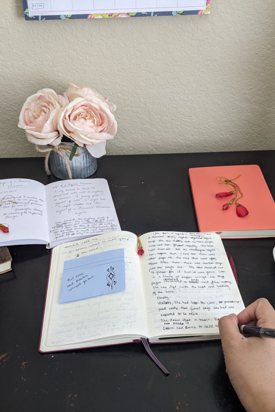 Geleceğin Yazarlarına Maison Valentino Desteği