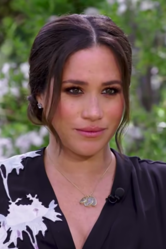 Meghan'ın Oprah Röportajında Taktığı Mücevherlerin Mesajı