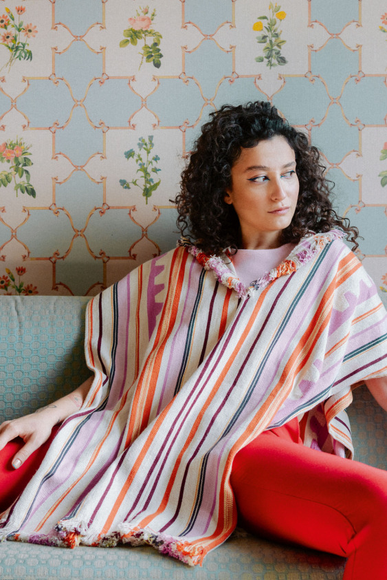 Röportaj: Melike Şahin ile Renkler Ses Olsa