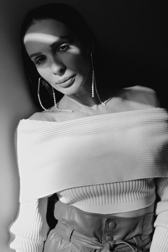 Ana Shine: Deneyimlerden Doğan Şarkılar