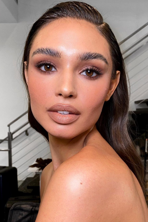 Gür ve Bakımlı: Laminasyon Etkili 8 Kaş Sabitleyici