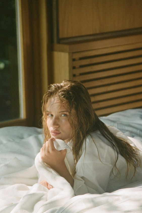 Rosie Huntington-Whiteley'in Kişisel Bakım Sırları