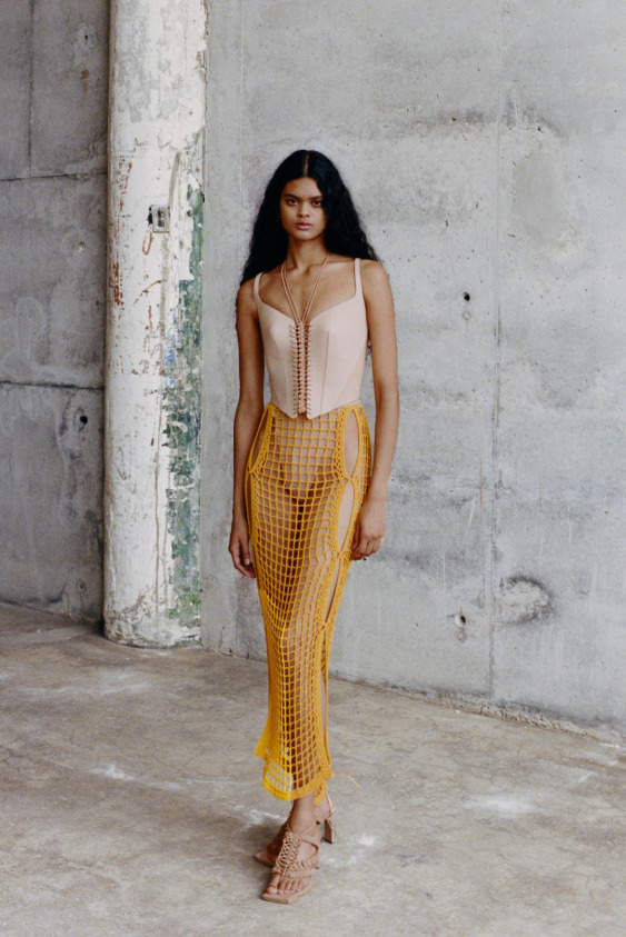Viktoryenden Moderne Geçiş Dion Lee, korse