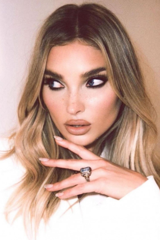 2021 CFDA Moda Ödülleri En İyi Saç ve Makyajları