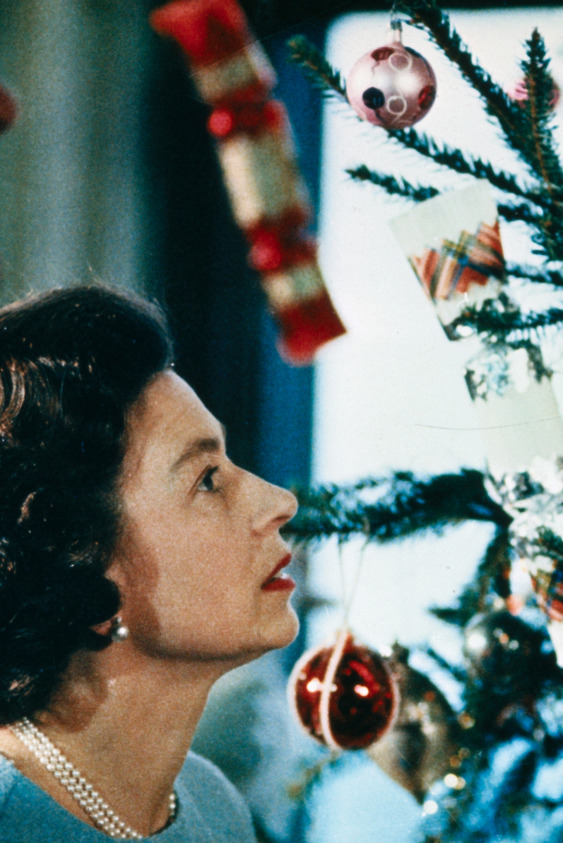İngiliz Kraliyet Ailesinin Noel Gelenekleri İngiliz Kraliyet Ailesinin Noel Gelenekleri