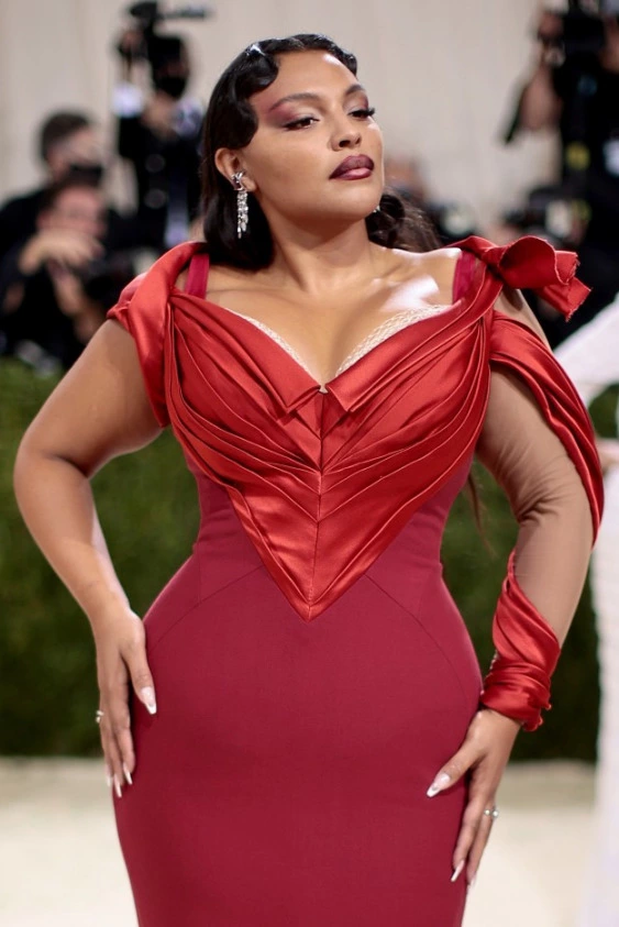 2021 Yılında Ölçülerden Bağımsız Güzelliği Kutlayan 7 An Paloma Elsesser