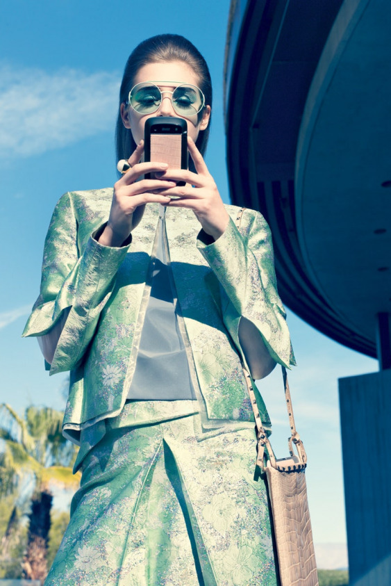 Instagram Kronolojisine Geri Dönüyor