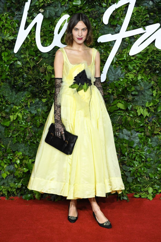 Zarafet Sembolü Opera Eldivenleri Zarafet Sembolü Opera Eldivenleri