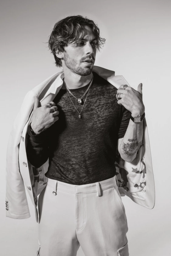 Mr. Vogue Taro Emir