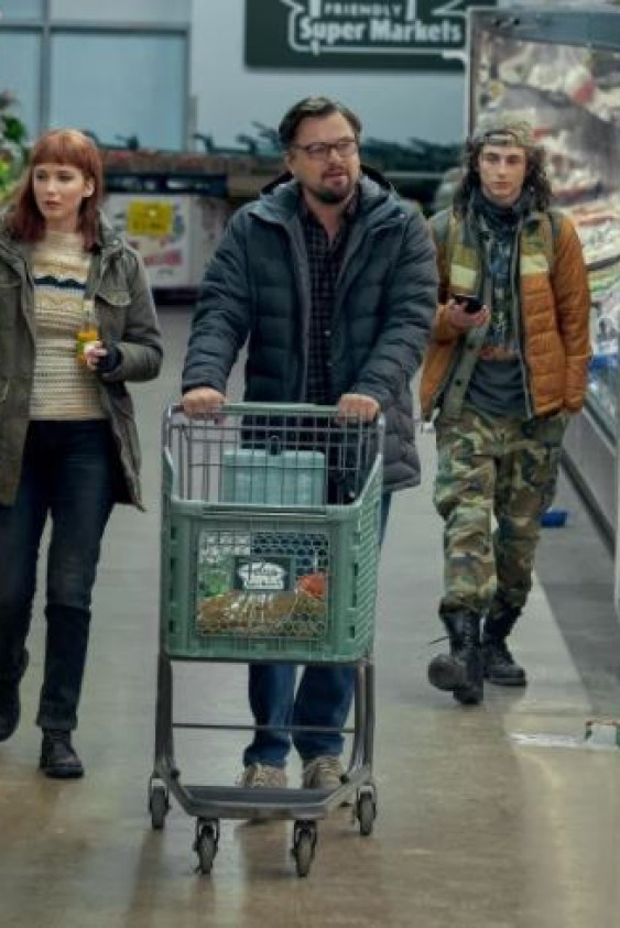 Dünyanın Dışından Gelen Bir Çift Ayakkabı