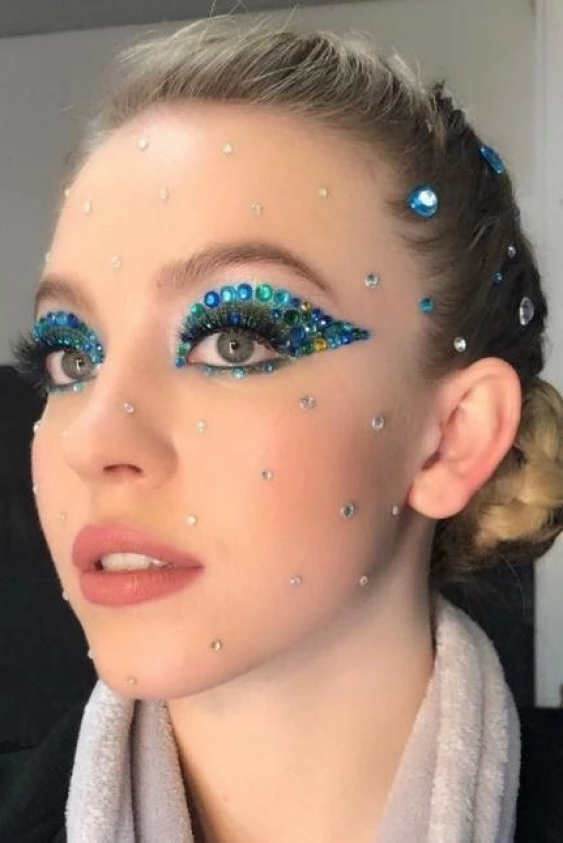 Euphoria Makyajlarına Yakından Bakış
