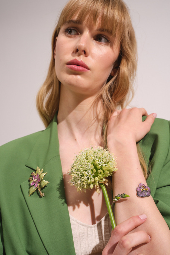 Mücevhere Dönüşen Çiçekler