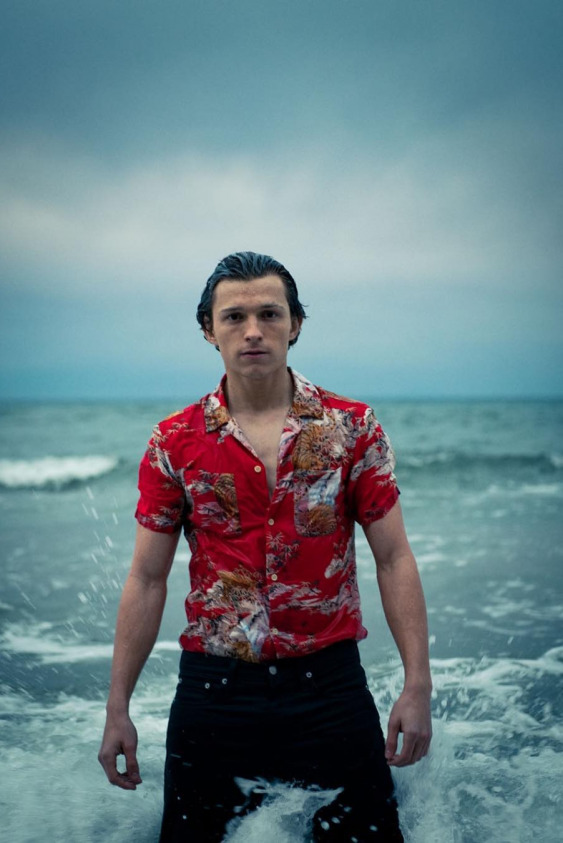 Tom Holland Beyazperdeden Televizyon Ekranına Transfer Oluyor Tom Holland, The Crowded Room