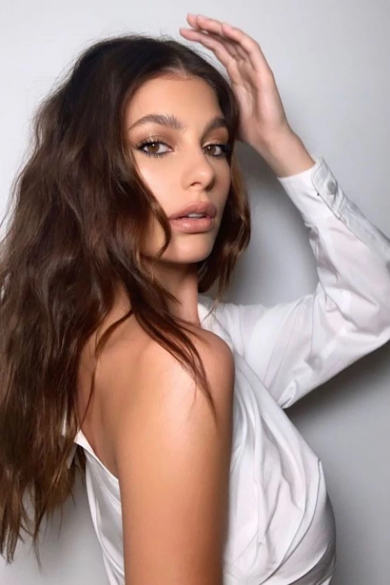 Podyumlardan Beyaz Perdeye: Camila Morrone
