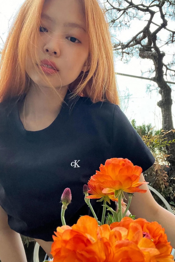 Jennie Kim'in Merak Uyandıran Saç Rengi Jennie Kim'in Merak Uyandıran Saç Rengi