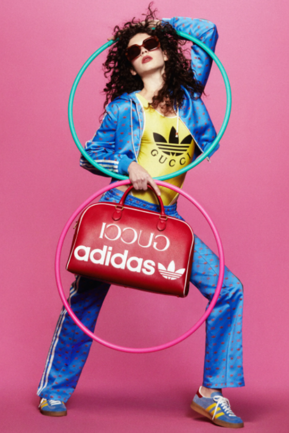 Duruşunda Retro Sportiflik Var adidas x Gucci