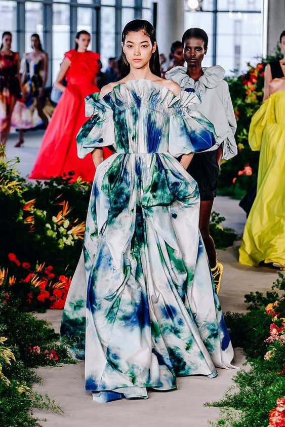 New York Moda Haftası Takviminden Jennifer Lopez’in Balayı Stiline Haftanın Moda Haberleri