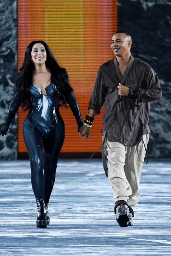 Cher& Balmain İkilisi: "Yeterince Güçlü"