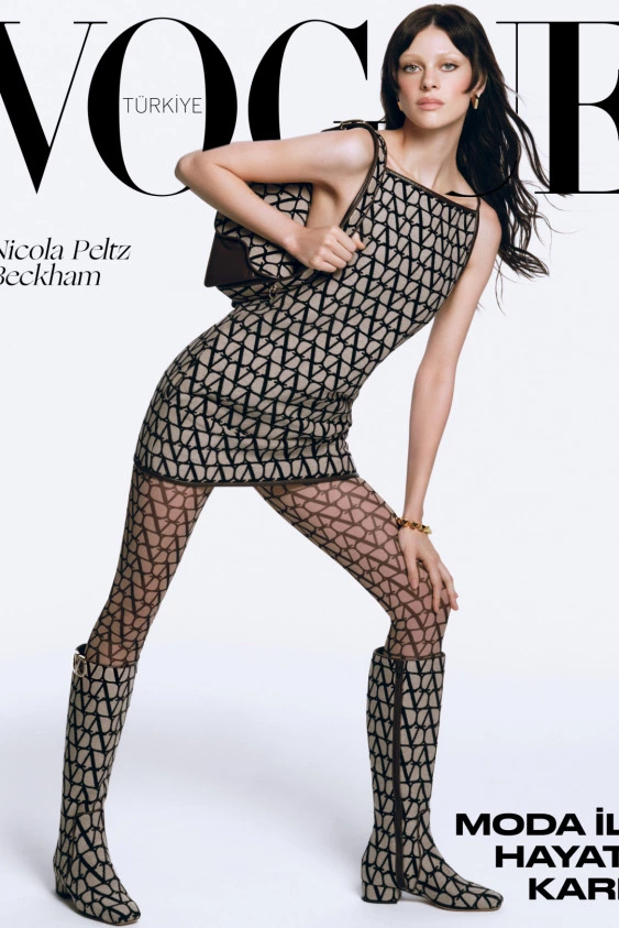 Vogue Türkiye Kasım 2022 Çıktı!