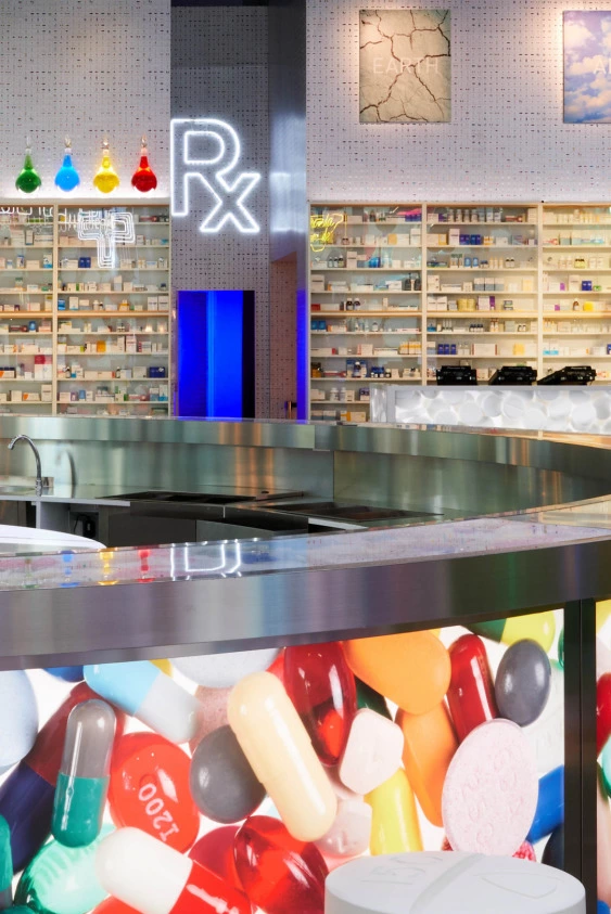 Damien Hirst: Pharmacy, Prada Mode Dubai. Photographed by Maha Eddé. © Damien Hirst and Science Ltd. All rights reserved, DACS 2022.