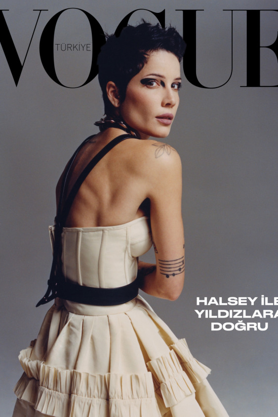 Vogue Türkiye Aralık-Ocak 2022/23