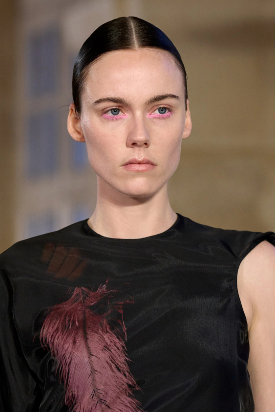 Renkli Bakışlara Pastel Dokunuş Renkli Bakışlara Pastel Dokunuş