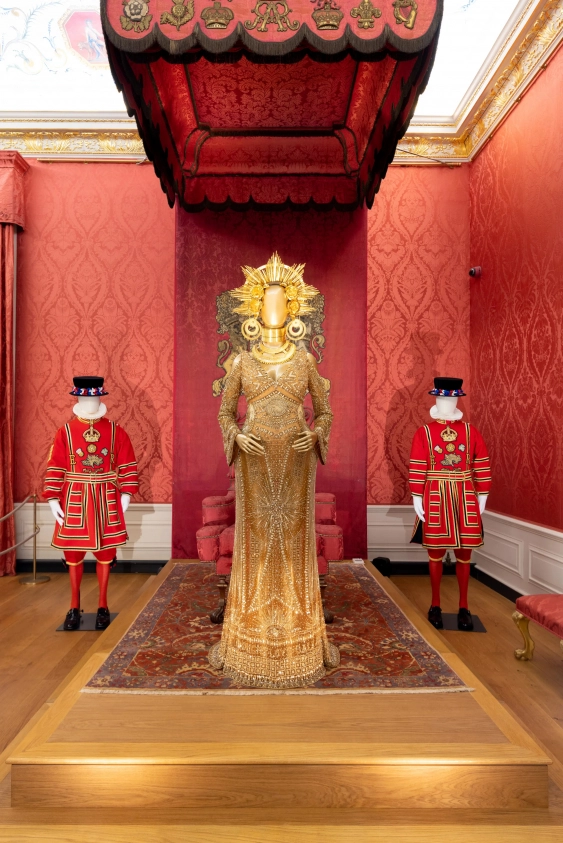 Kensington Sarayı'nda Couture Şöleni Kensington Sarayı'nda Couture Şöleni