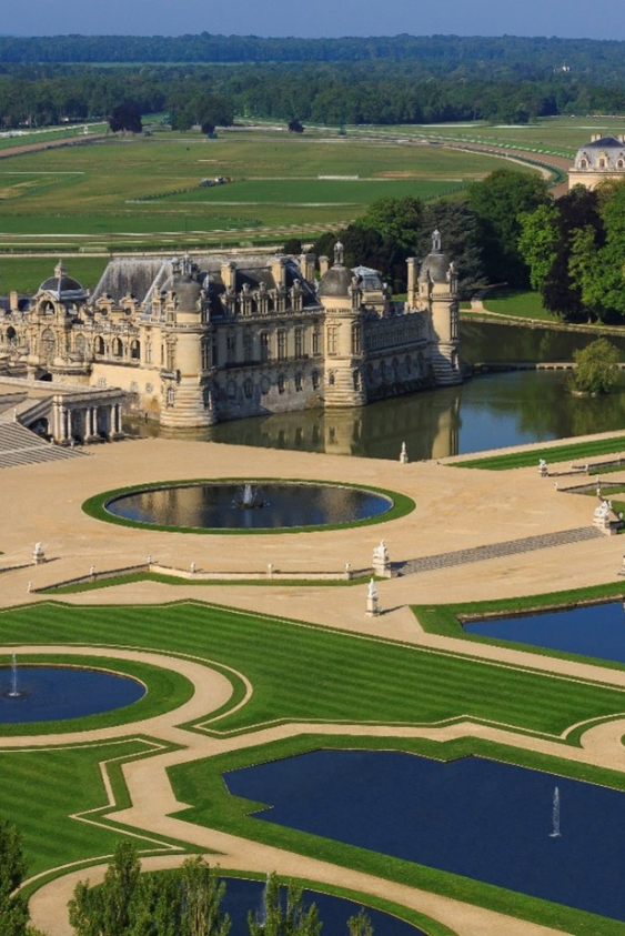 Valentino, Couture Defilesiyle Chantilly Şatosu’nda