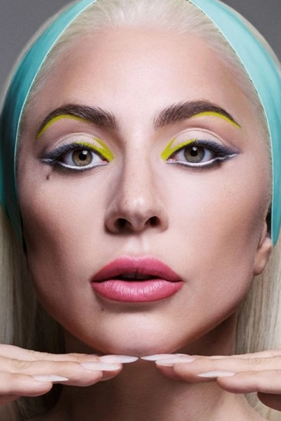 Lady Gaga, TikTok’dan Öğrendiği Güzellik Tavsiyelerini Açıklıyor