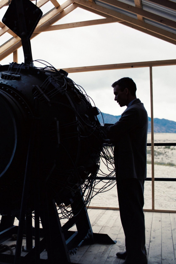 Bir Tarihçi Oppenheimer Hakkında Merak Ettiğimiz Soruları Cevaplıyor