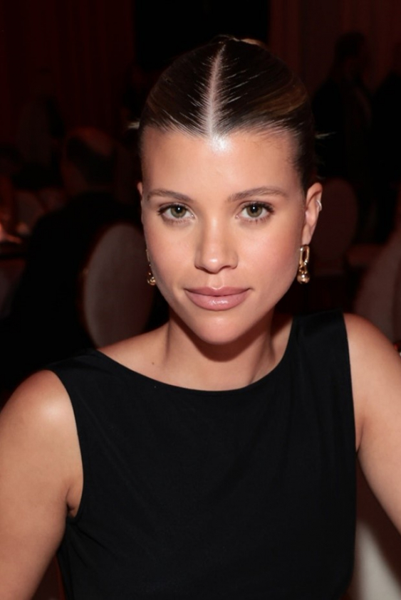 Sofia Richie’nin Saç uzatma Sırrı ve İmza Topuzu