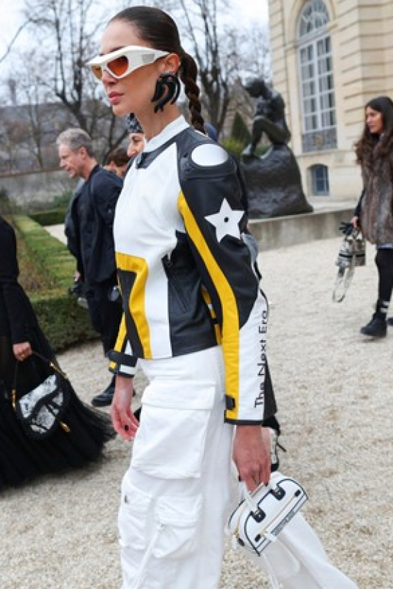 Formula 1'den İlham Alan Sokak Stili Görünümleri