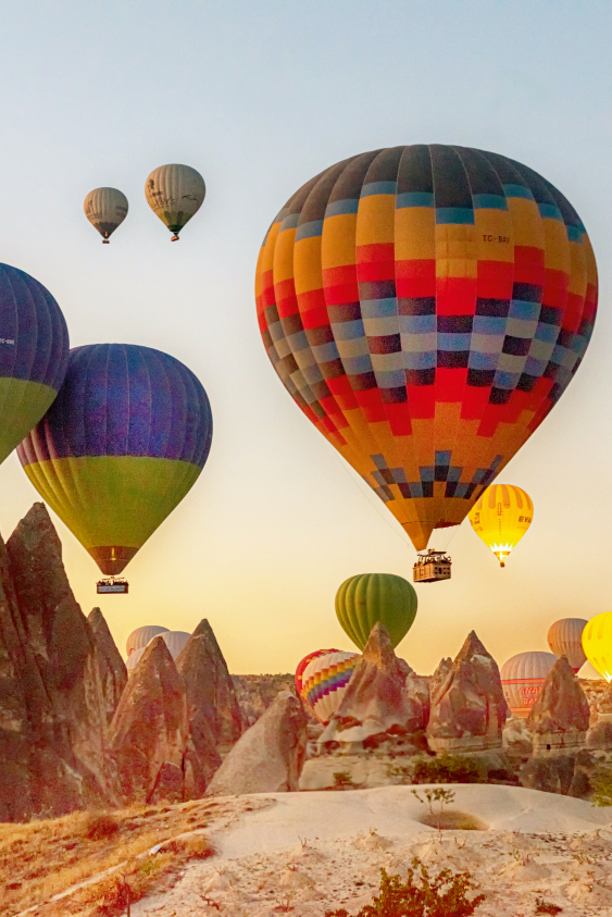 Alçakta Bir Ülke: Kapadokya Alçakta Bir Ülke: Kapadokya